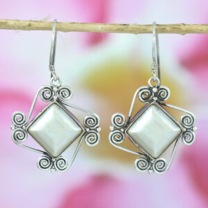 Bali Silver Mabe Pearl Earrings E065MWTW165 - Image 2