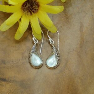 Bali-inspired shell earrings E1728ABLW95 - Image 2
