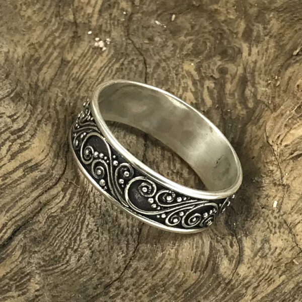925 Balinese Silver Ring with Wide Javanese Tendrils  R090W75