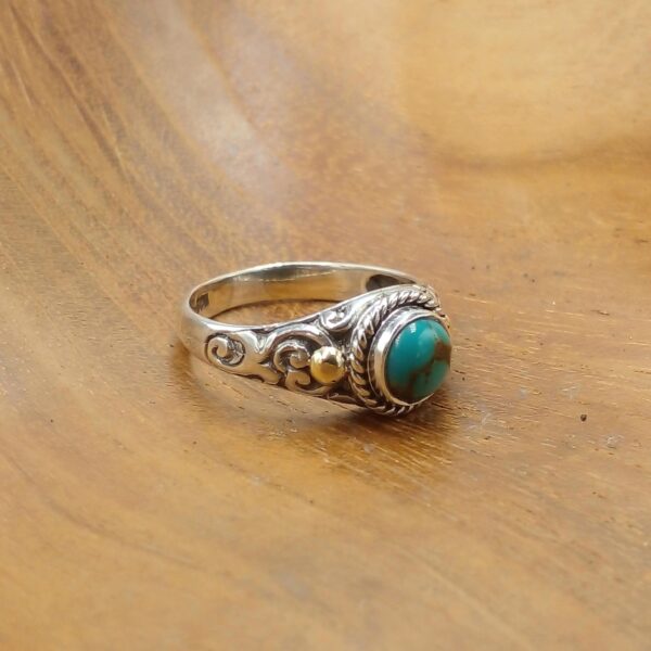 Sterling Silver Bali Ring With Gold And Gem R671TQSW155