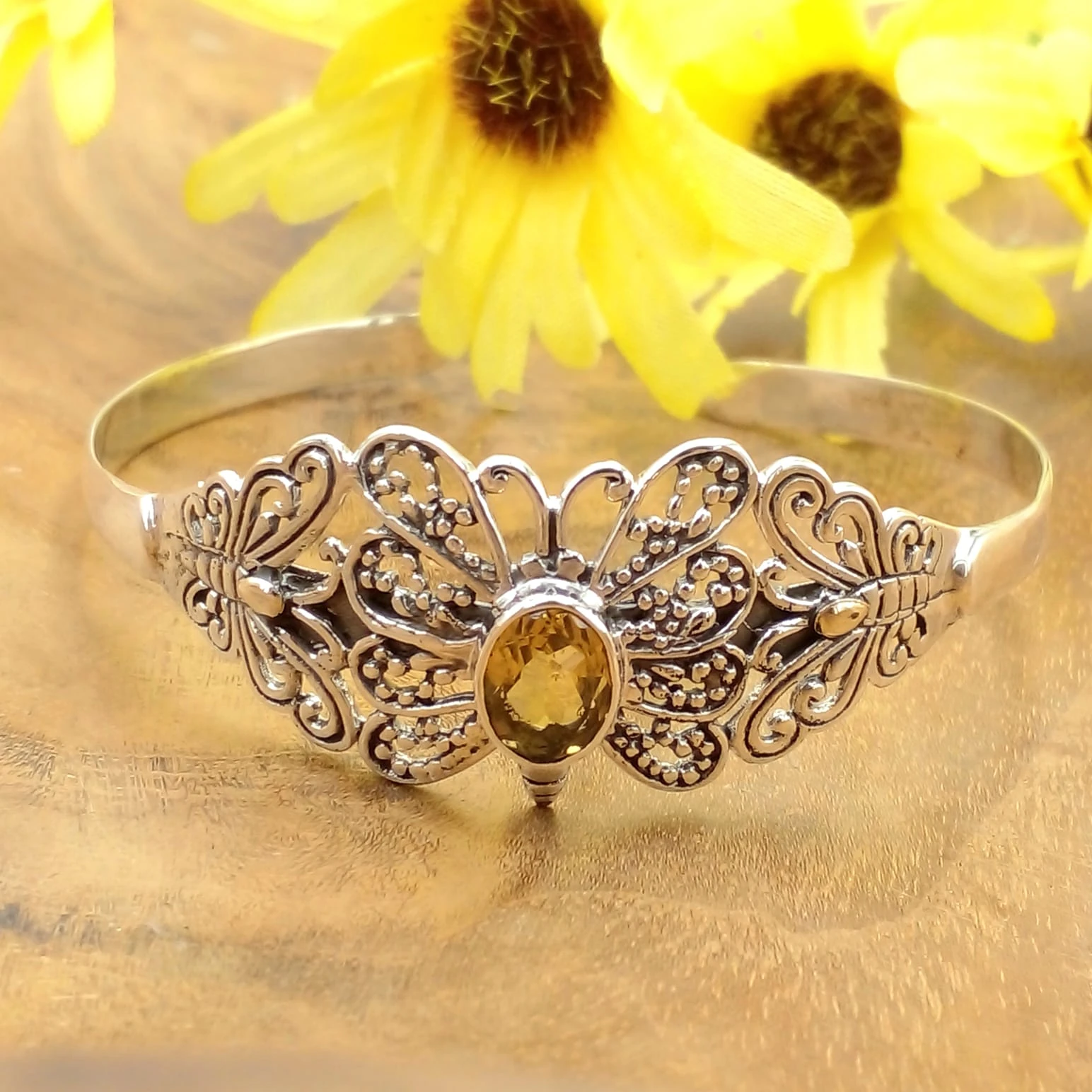 Bali Butterfly Silver Cuff Bracelet B657GRTW540 - Image 2