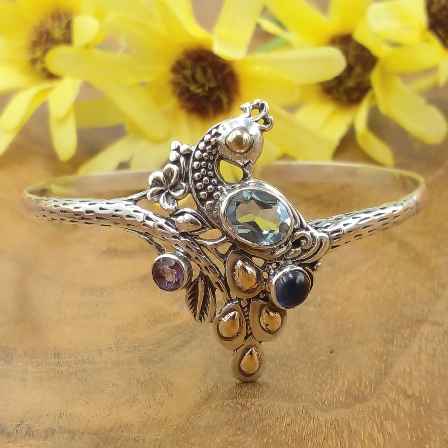 Balinese Silver Cuff Bracelet B664D-W655 - Image 1