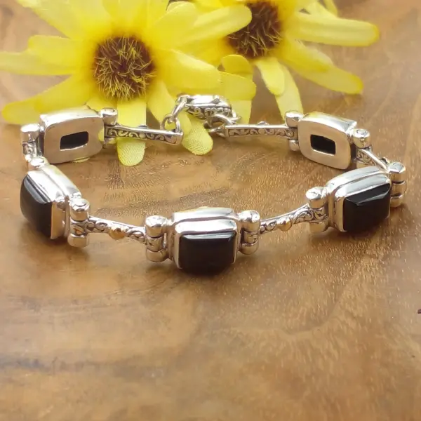 Balinese Silver Bracelet With Gems B669BLXW1417