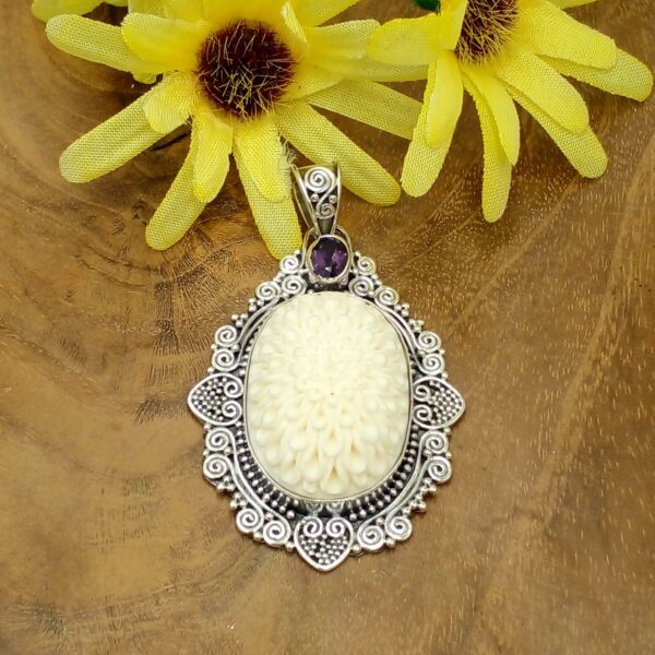 Balinese Carved Silver Pendant P815AMYW498