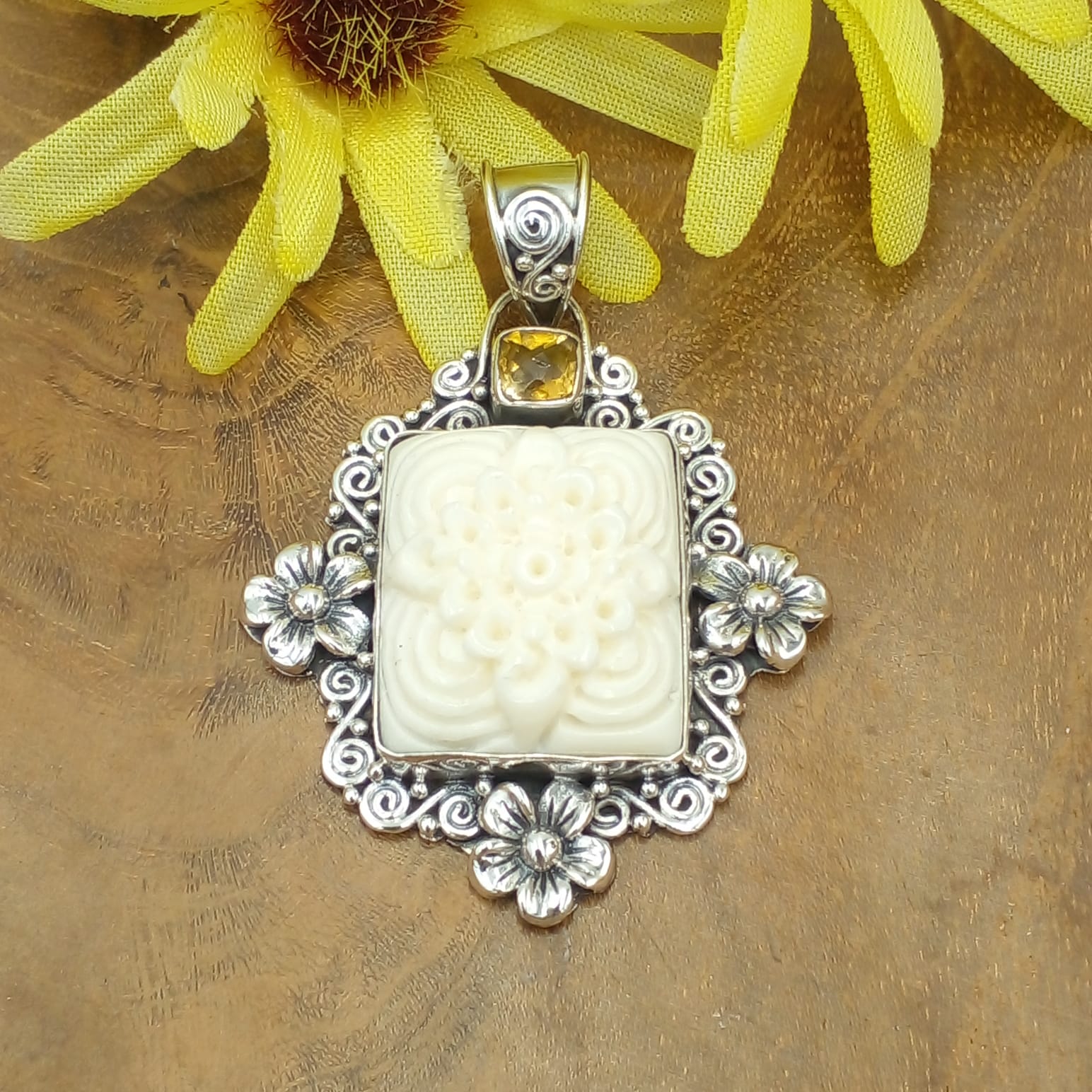 Balinese Carved Silver Pendant P817AMYW406 - Image 2