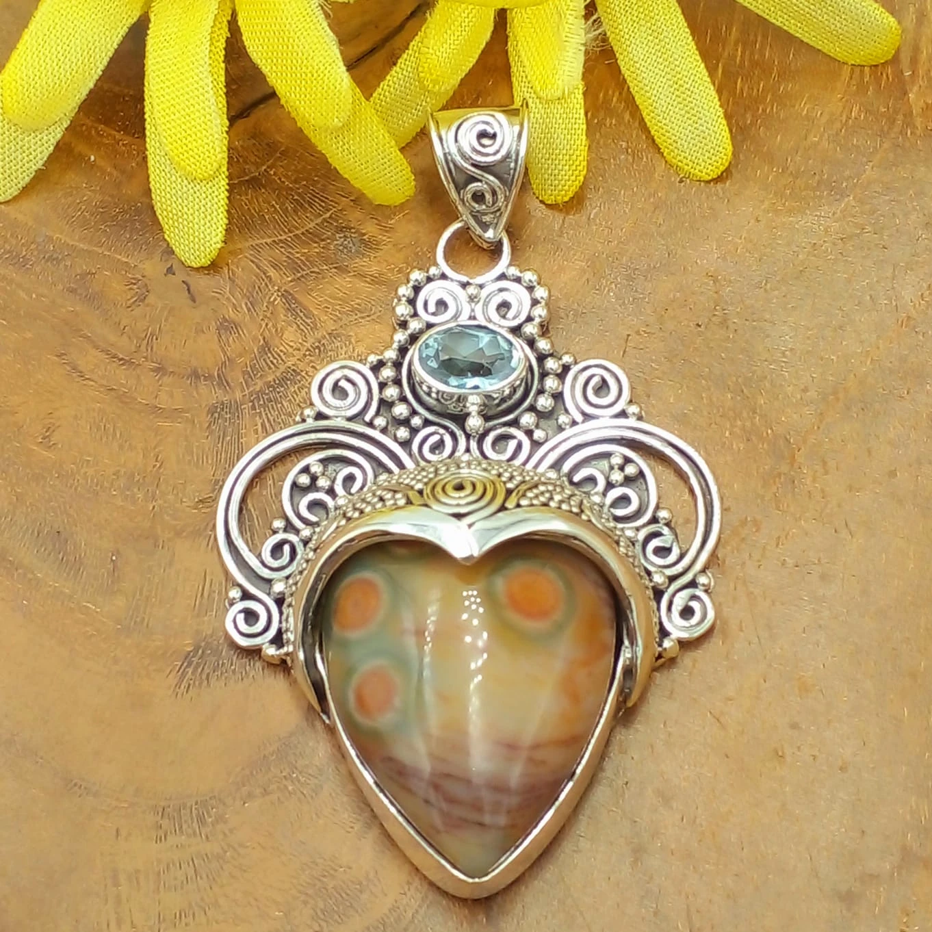 Balinese Silver Pendant with Gems P827B-W646 - Image 2