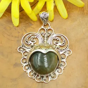 Balinese Silver Pendant with Gems P828LBDW563 - Image 1
