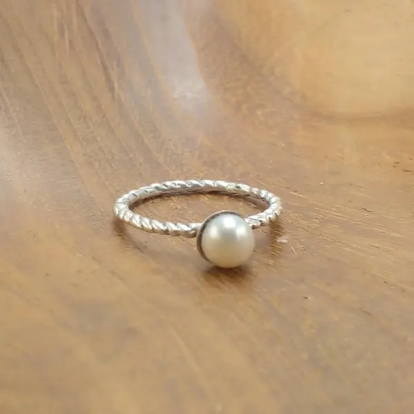Balinese Carved Silver Ring With Pearls R684MBKW115