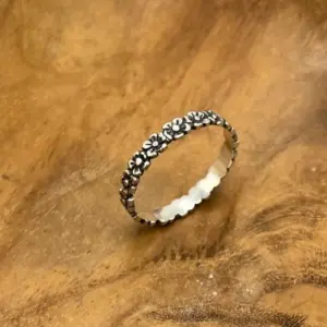 Floral Silver Ring R688W115 - Image 1