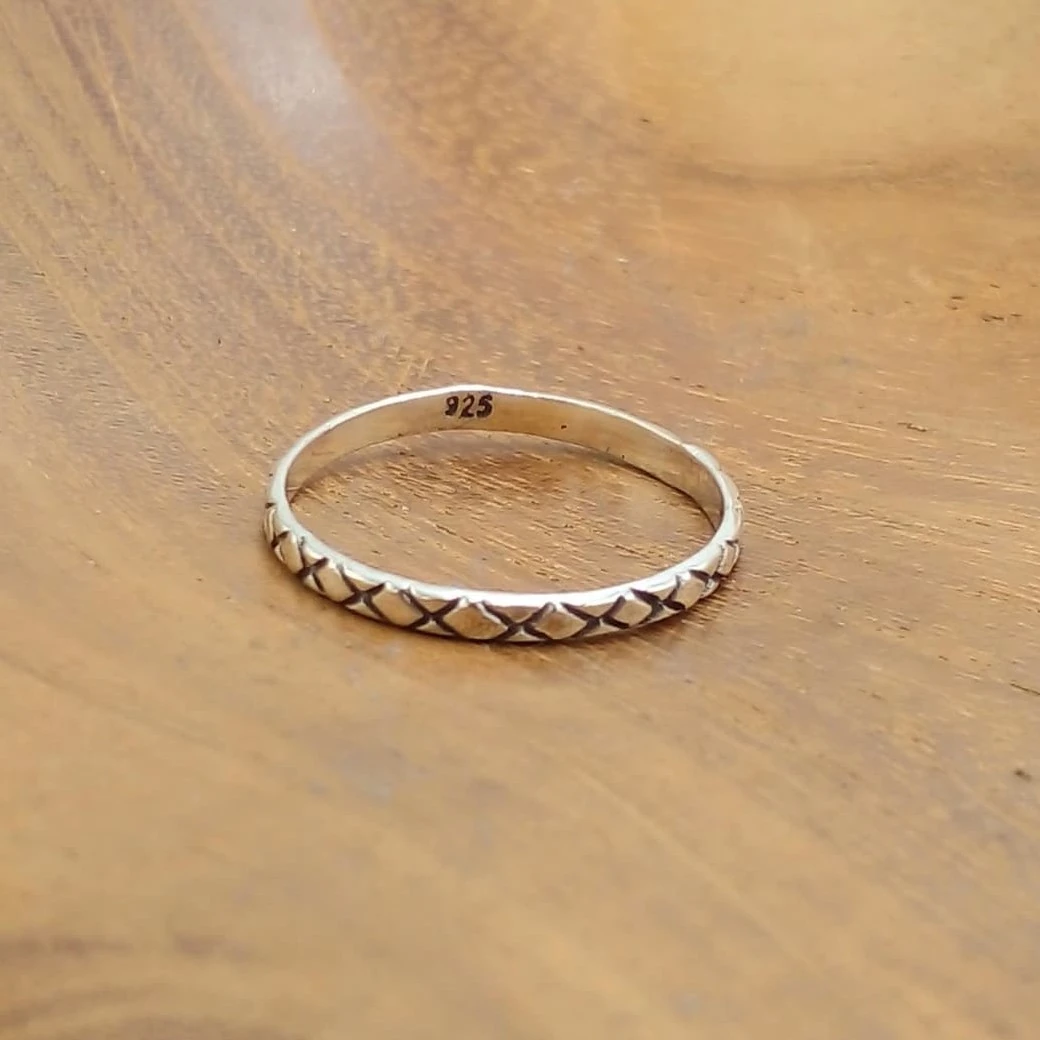 Classic Silver Ring with Cross Weave and Oxidation Finish R690W95 - Image 1