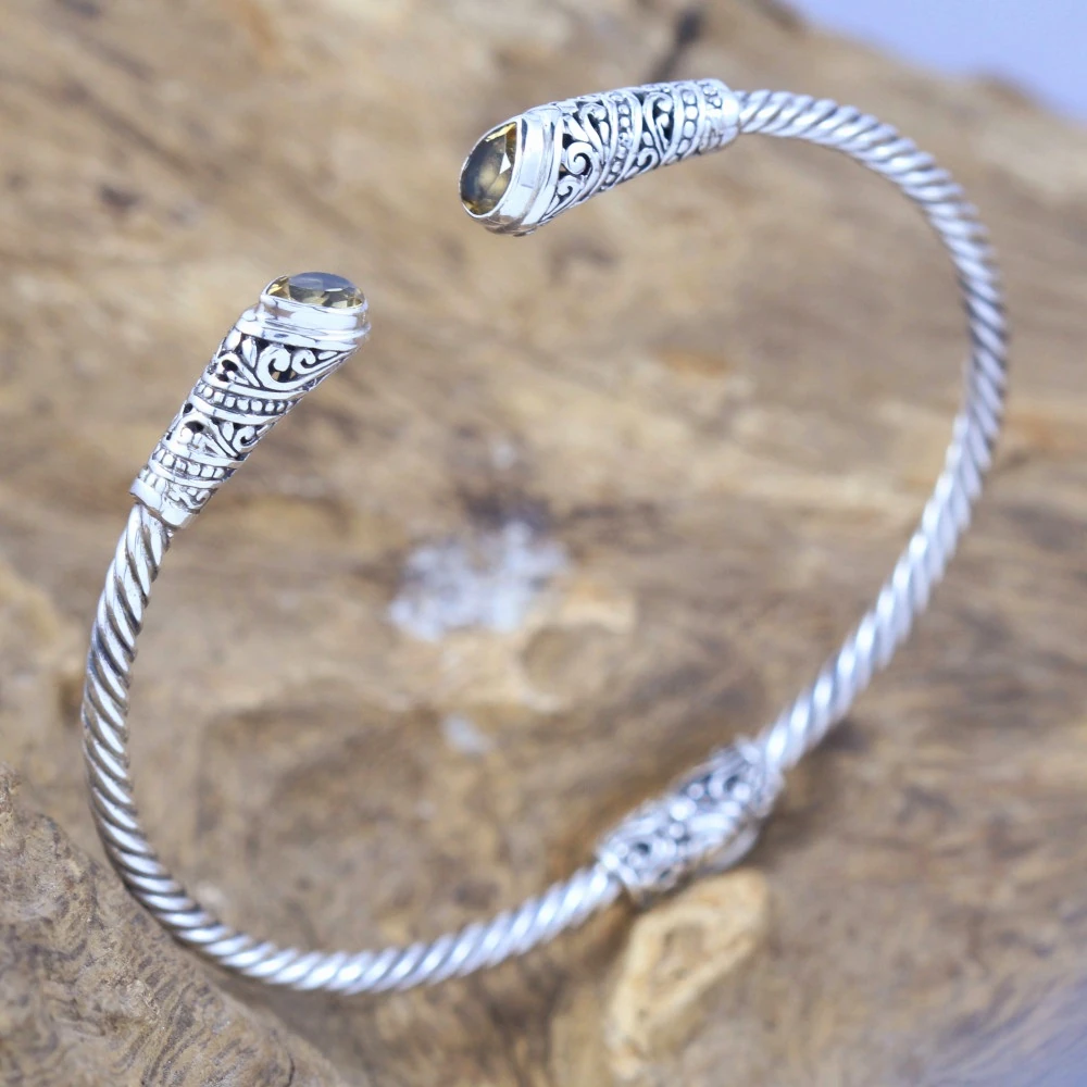 Silver Cable Bracelet With Gems B395AMYW641