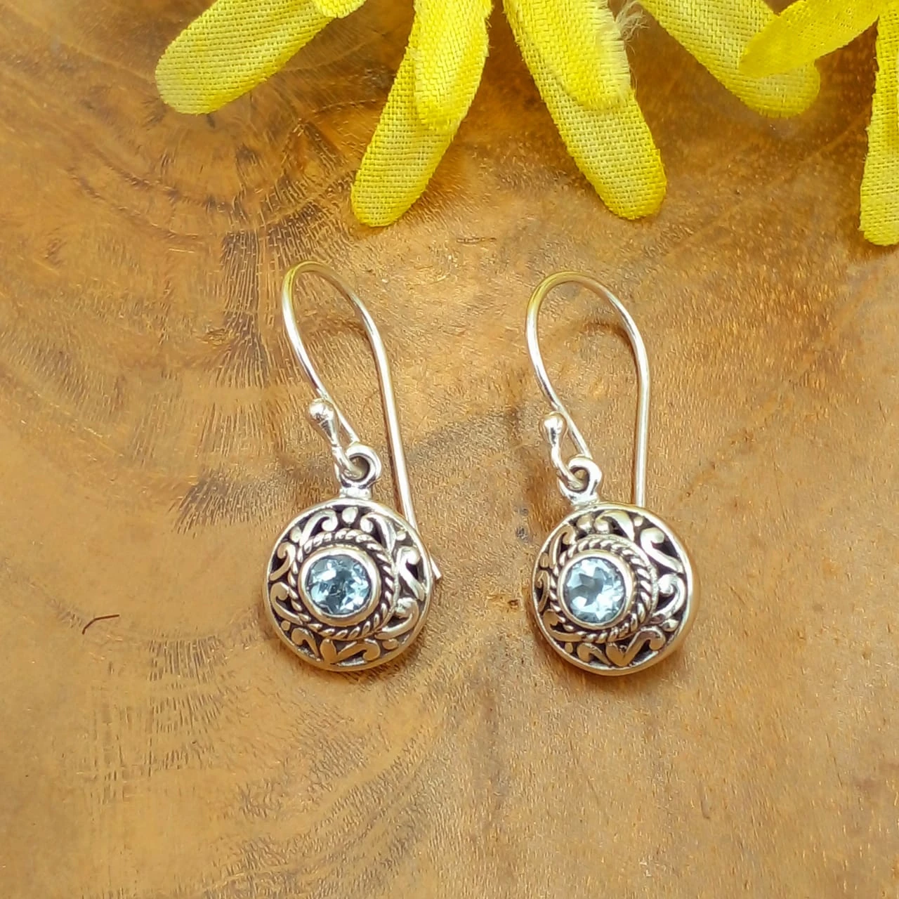 Balinese Silver Earrings With Gems E1704AMYW190