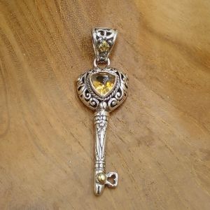 Balinese Carved Ornament Design Silver Key Pendant P870RD-GRQW508